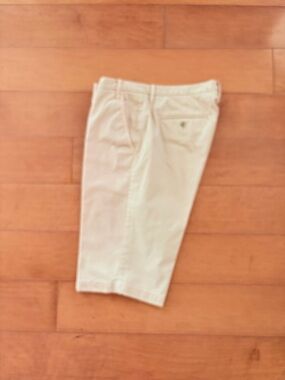Saltaire Cream Bermuda Shorts, 10